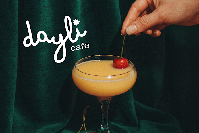 Dayli Cafe – A Fresh & Modern Brand Identity