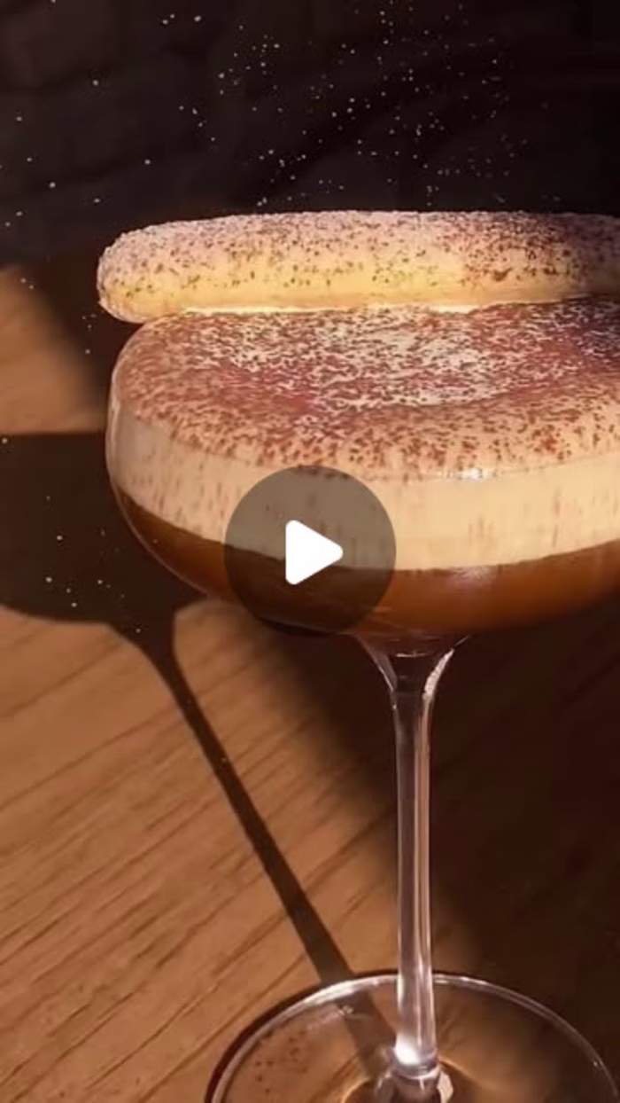 Flying Tomato Pizza on Instagram: “Friday is calling 🍸”