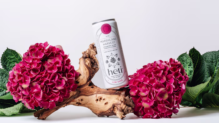 Heti Brand Identity & Packaging