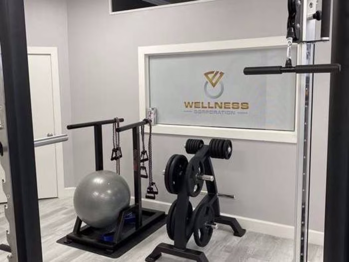 Premier Luxury Health & Fitness Destination in Friendswood, Bay…