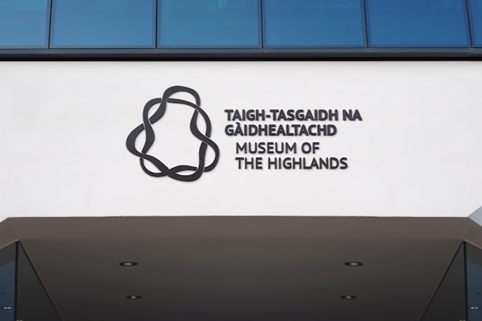 Bilingual Branding and Exhibition Design