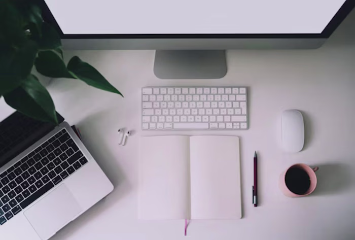 Simple data table for small online shops 