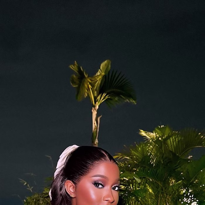 FATIMA🤎 on Instagram: “Cherry on top 🍒🌸 📸: @gwongabigail 💄…