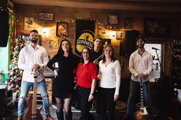 Unforgettable Live Music by Boje Noći