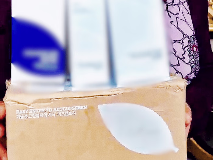 Lina | UGC | Content Creator | skincare & makeup : isntree Unbox