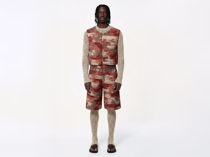 AI-Enhanced Fashion Visuals for Éssis