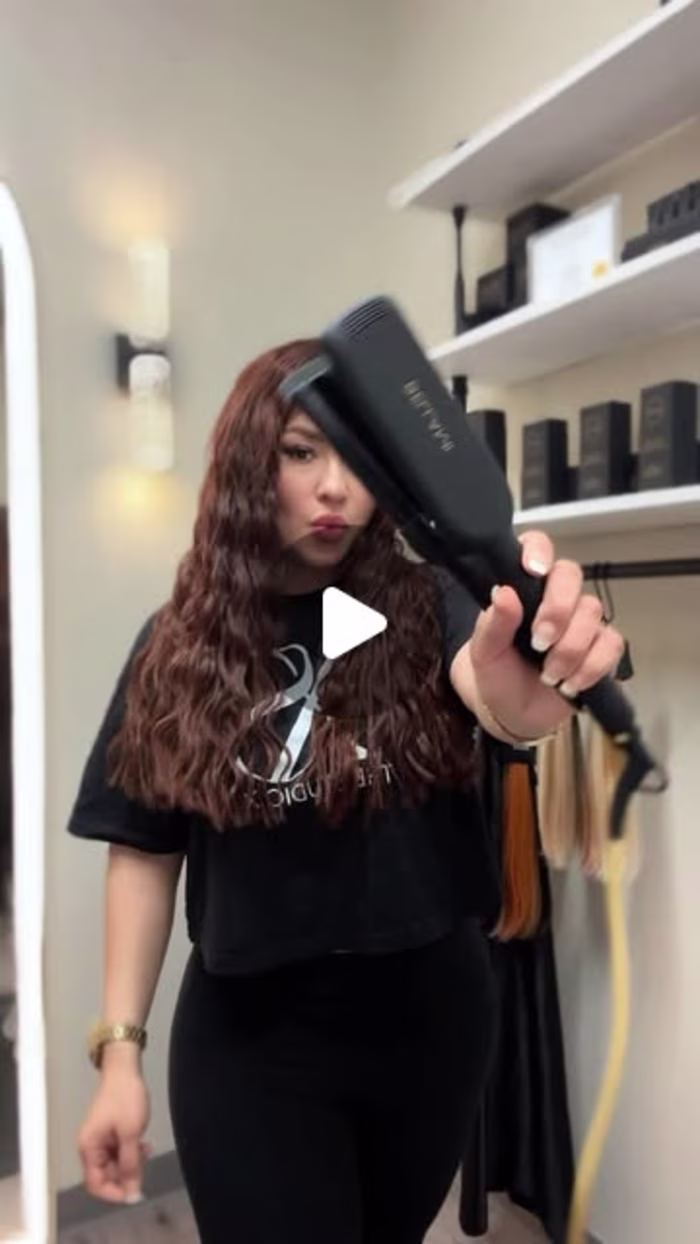 UGC Tutorial video for Bellami Hair Tool