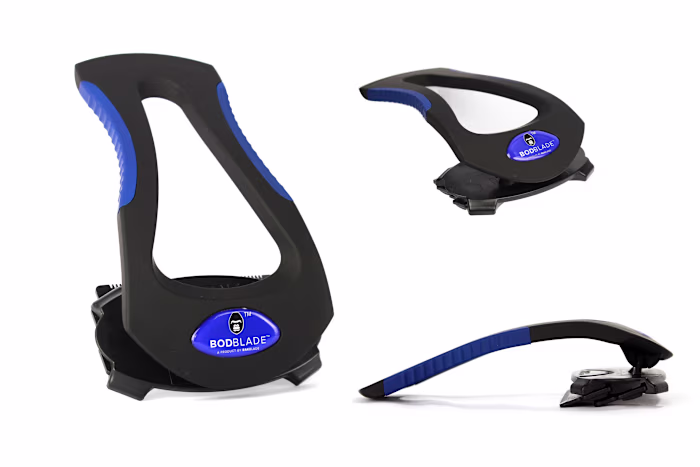 Ergonomic body shaver handle design