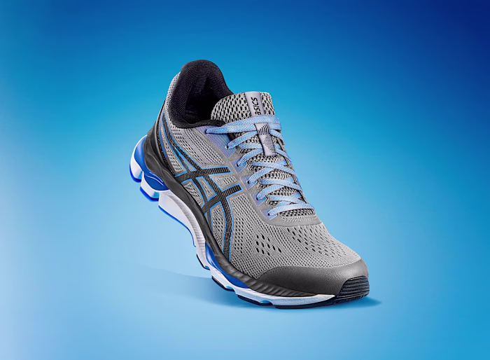 ASICS PRODUCT - PHOTO + RETOUCHING