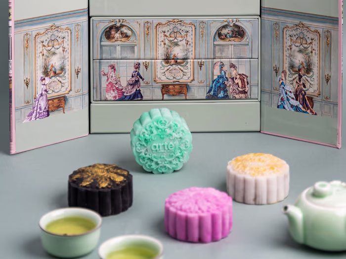 Dessert Packaging for a Luxury Hotel