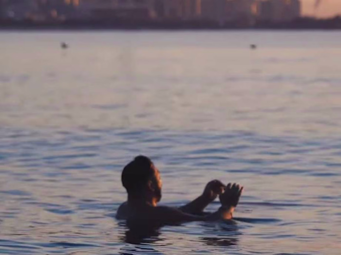 Community Growth Through Cold Exposure