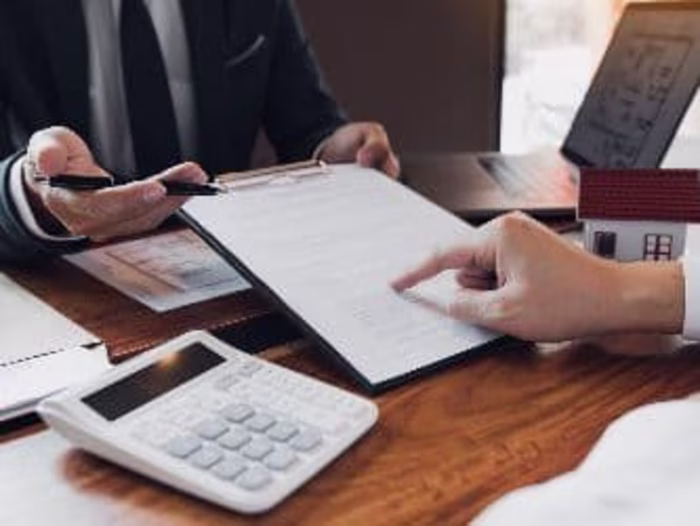 Schedule Optimization and Data Management for Consulting Company