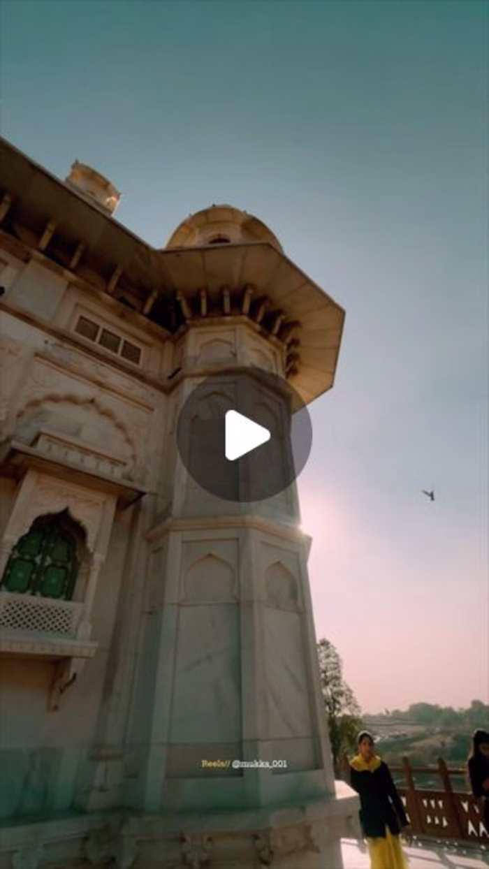 𝐌𝐔𝐊𝐄𝐒𝐇 𝐏𝐑𝐀𝐉𝐀𝐏𝐀𝐓 !🇮🇳 on Instagram: “Wandering th…