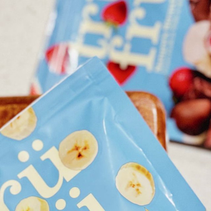 Nicole Lovell on Instagram: “Smother any fruit in chocolate and…