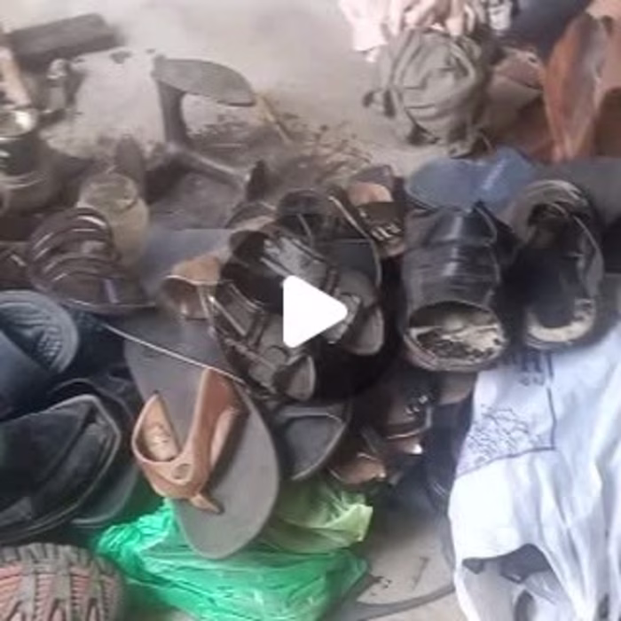 Kinza Sajid on Instagram: ”#industrialdesign#footweardesign#pla…