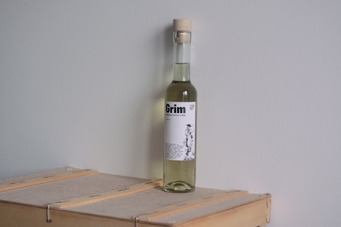 % rag. Design of labels for spirits