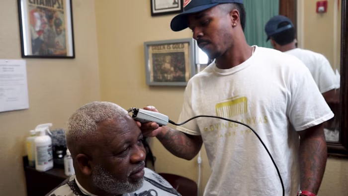 Moving Canvas ruff 1 on Vimeo