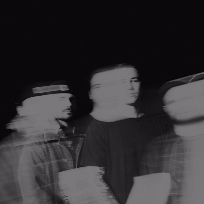 Bridging the gap between Doom Metal and Shoegaze: LOCKSTEP