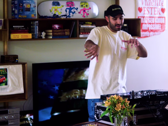 1hr Youtube DJ Set Video Edit