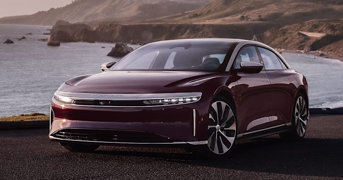 How New Battery Electric Vehicles Impact The Oil Industry