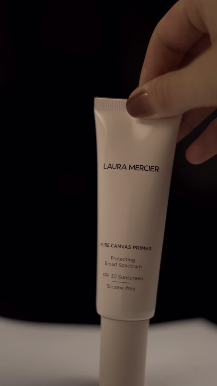 Product Video Cosmetics SPF analogy bun on the sun 