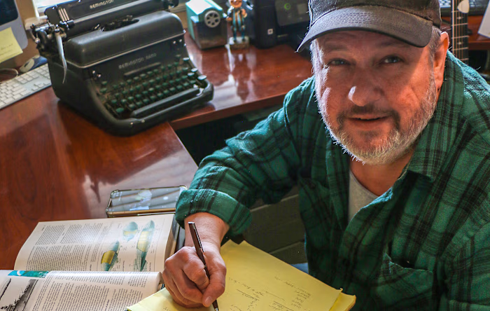 Christopher Owen’s Journey from Air Traffic Controller to Celeb…