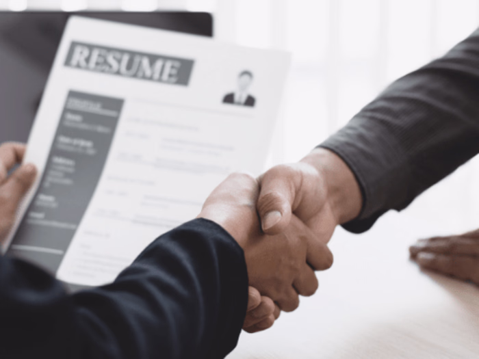 Senior management job application - CV, letter and presentation