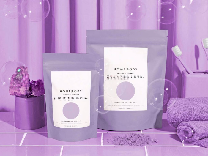 ✿ Homebody ✿: social media management and community building.