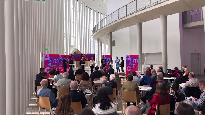 Animated visuals for a Press Conference