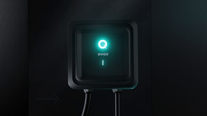 Cover image for EVIQO | Charging Station - Amazon Promo