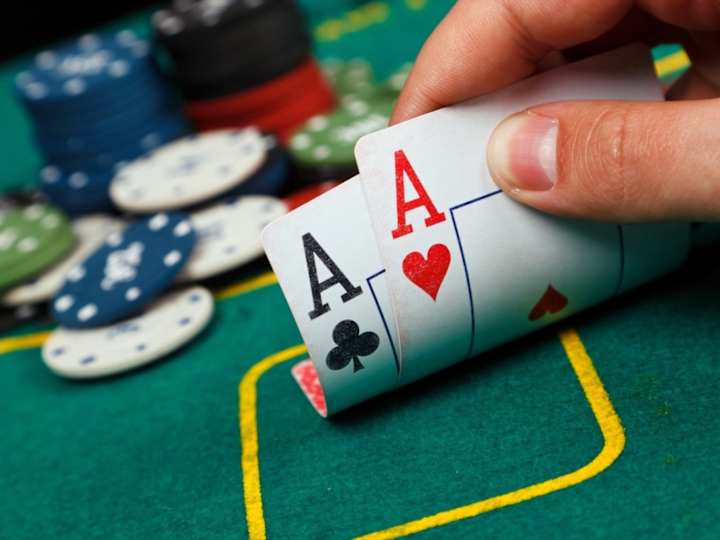Cover image for Poker Expert (NLH & PLO)