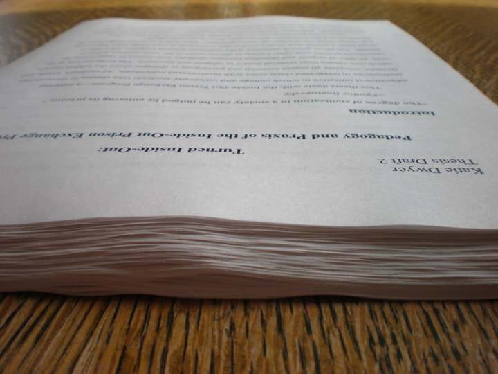 Cover image for Essay and Undergraduate thesis writer
