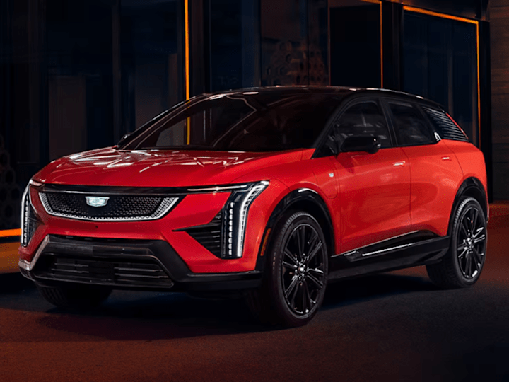 Cover image for 2025 Cadillac Optiq