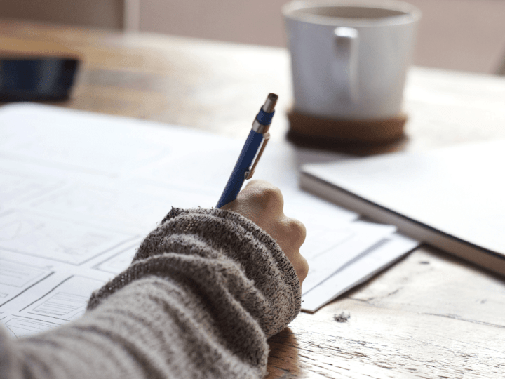 Cover image for CONTENT WRITER