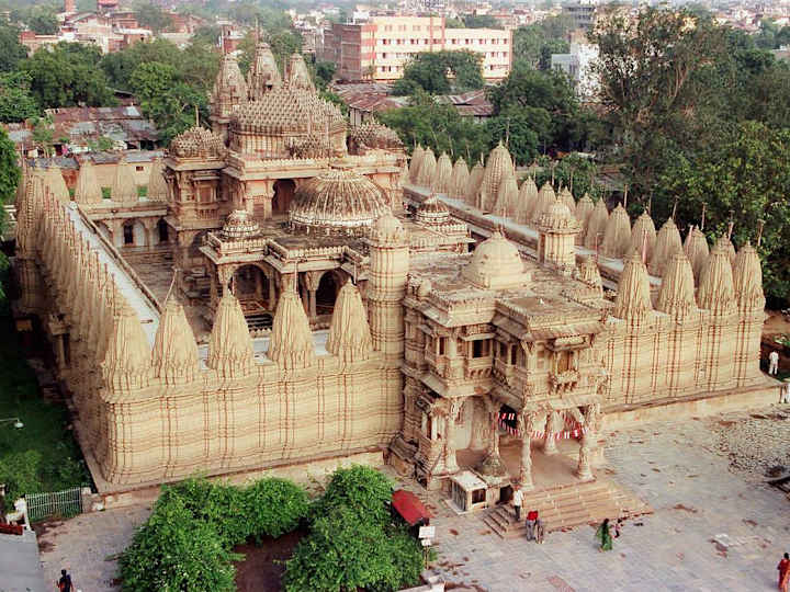 Cover image for Mumbai to Ahmedabad Cab