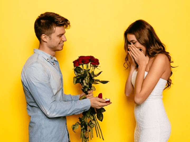 Cover image for 13 Romantic Decorations Ideas For Valentine’s Day Proposal