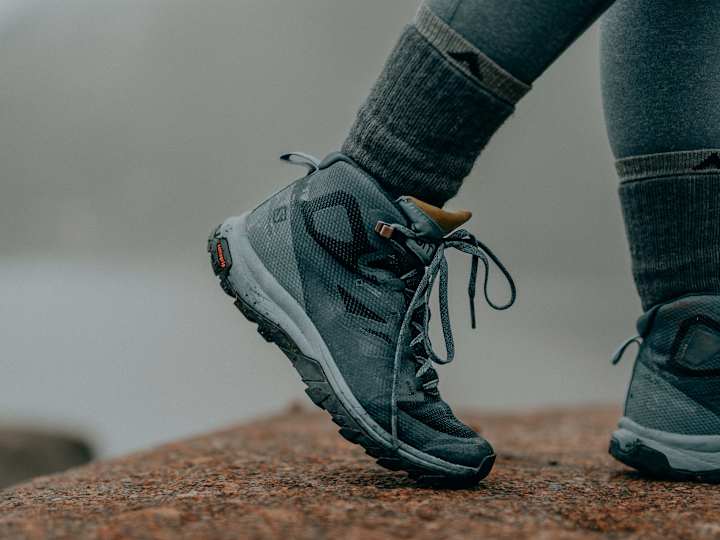 Cover image for SEO Blog Post: Choosing The Best Hiking Socks For Every Season