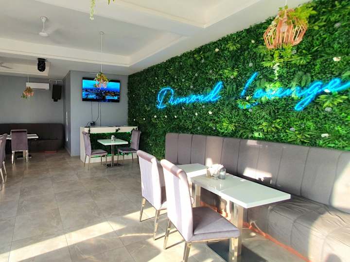 Cover image for Lounge In Style: Diamond Lounge