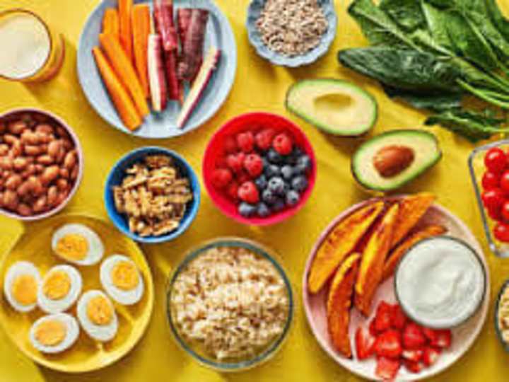 Cover image for Open your door to food