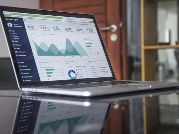 Cover image for Extensive Experience with Client Accounting Services