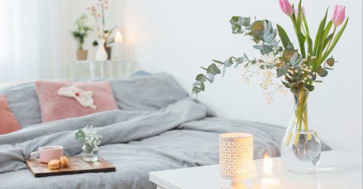 Cover image for 9 Floral Decor DIYs to Spring-ify Your Space Without Breaking t…