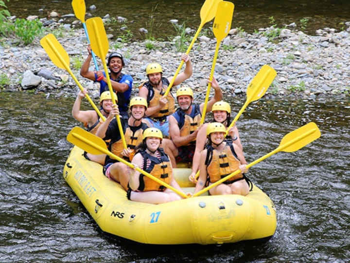 Cover image for The Ultimate Pigeon Forge Bucket List |