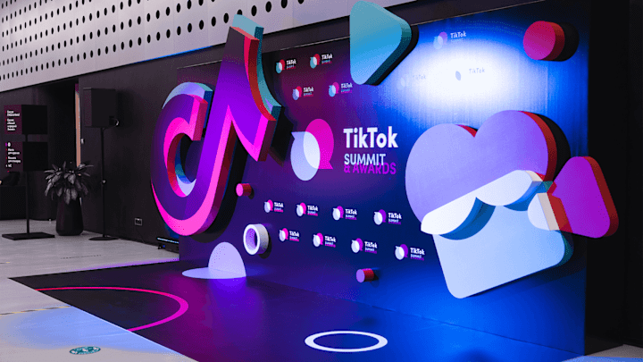 Cover image for TikTok Summit & Award, Event Brand Identity