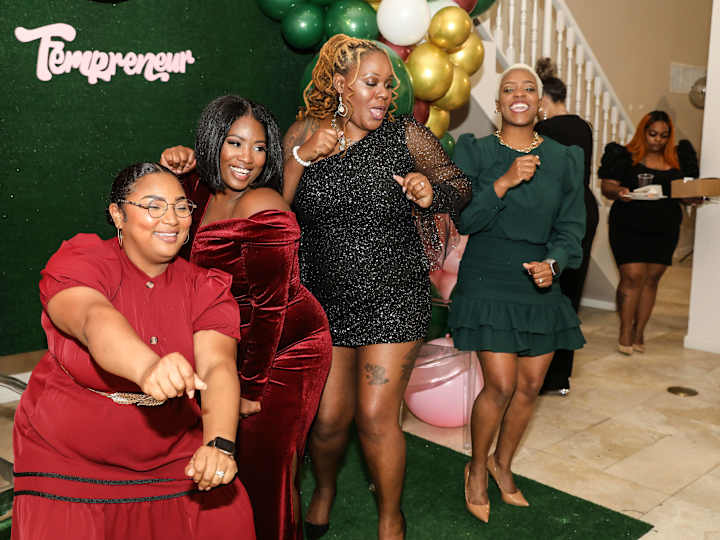 Cover image for Fempreneur Dinner Party