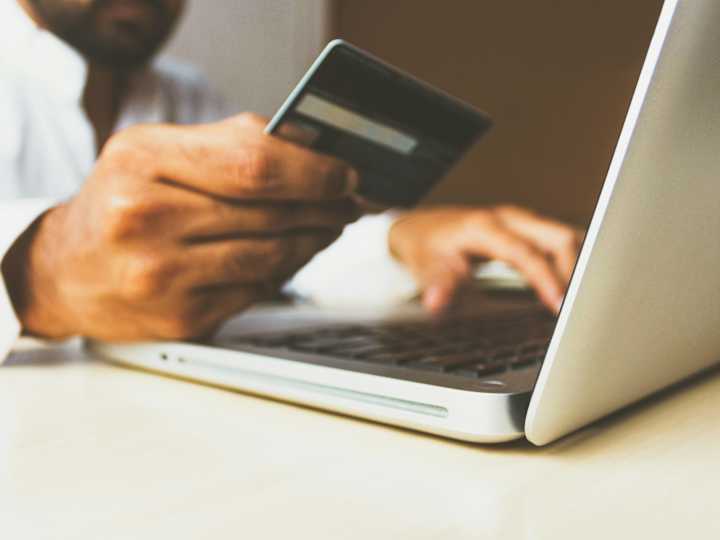 Cover image for E-Commerce Tech: Driving Brand Growth & Sales with Paid Social 
