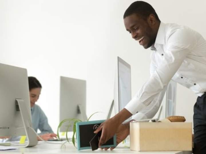 Cover image for The ultimate guide to employee relocation packages - Moovick Bl…