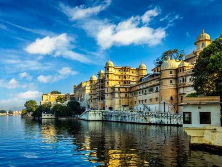 Cover image for Jodhpur to Udaipur Cab
