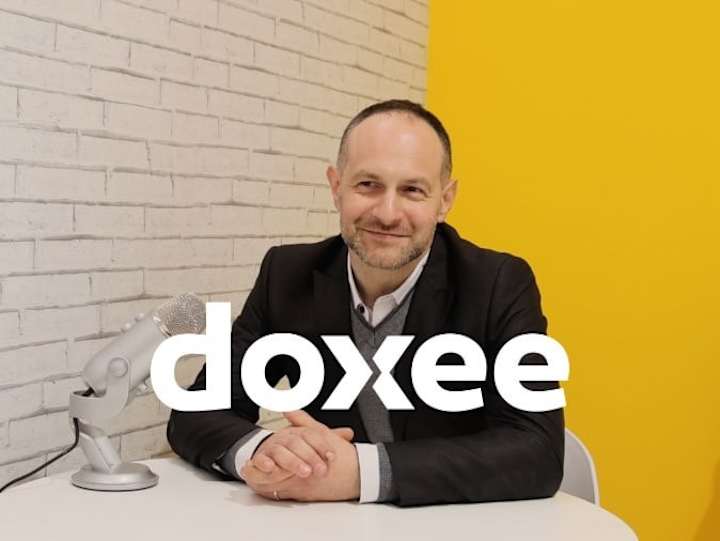 Cover image for Doxee app design