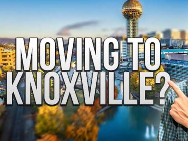 Cover image for Living In Knoxville