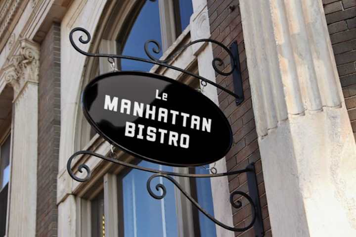 Cover image for Le Bistro